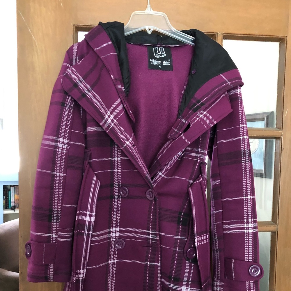 Lightweight women’s pea coat